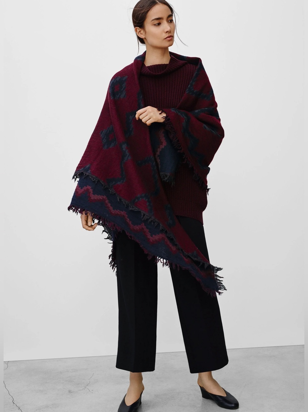 Aritzia Wilfred Diamond Mosaic Blanket Scarf